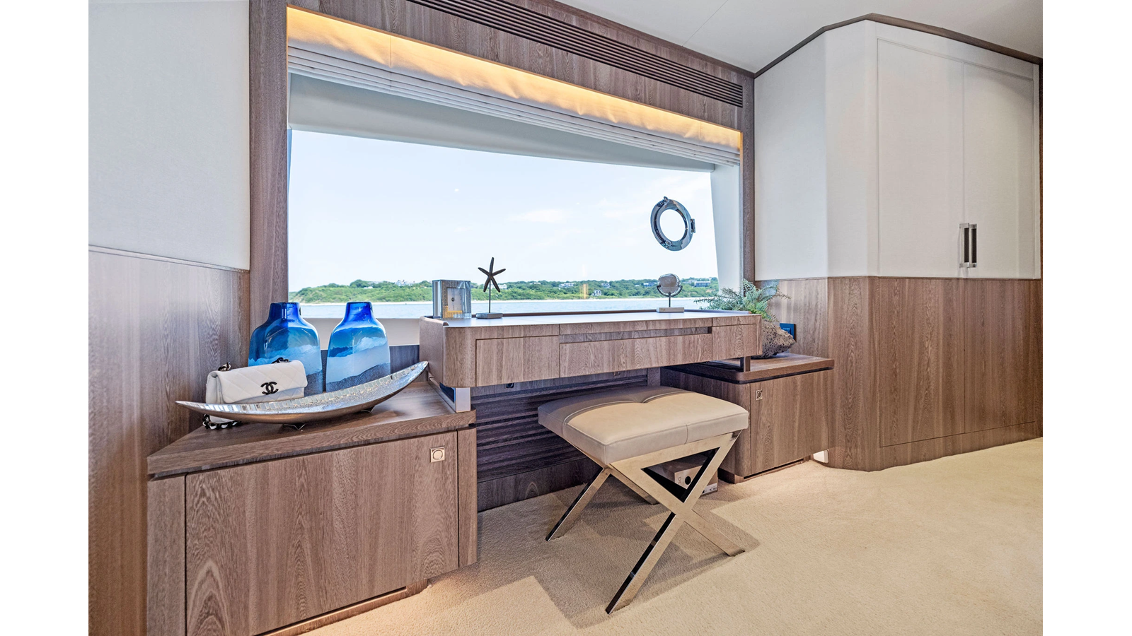 2024 HORIZON YACHT 90'