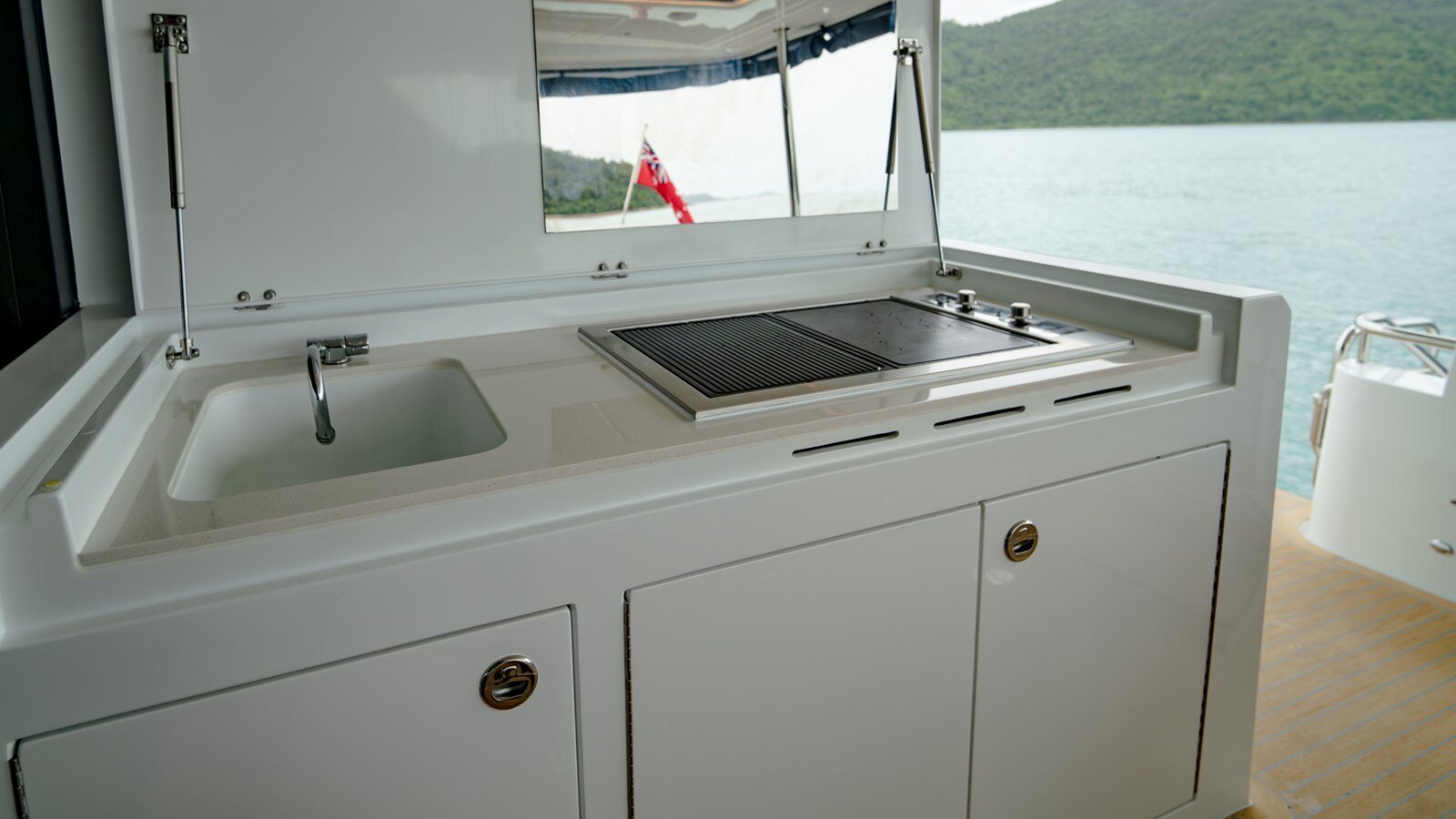 2024-iliad-catamarans-53-9-364f78