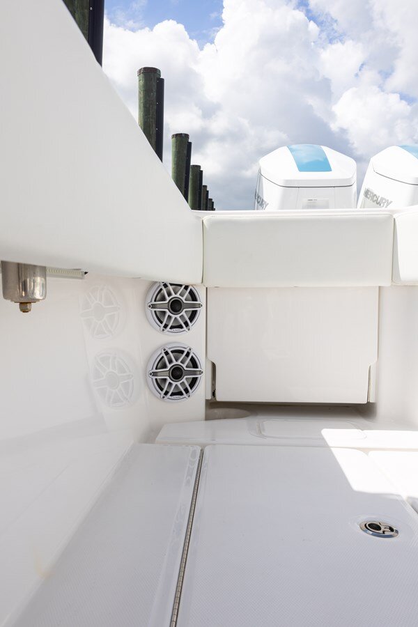 2024-invincible-boats-42-9-c20931