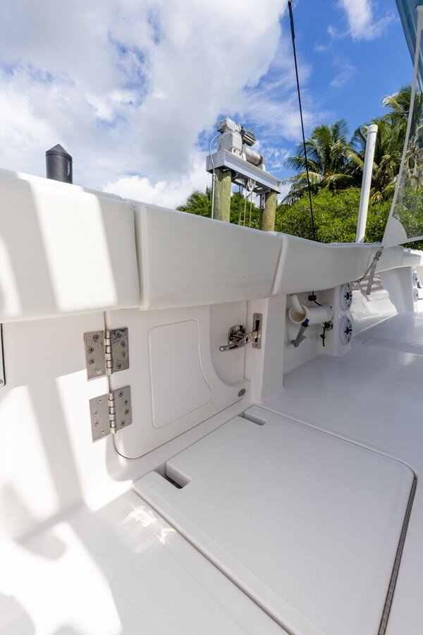 2024-invincible-boats-42-9-c20931