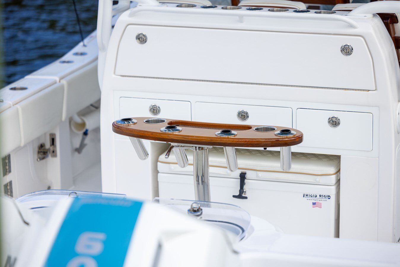 2024-invincible-boats-42-9-c20931