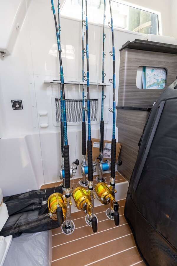 2024-invincible-boats-42-9-c20931