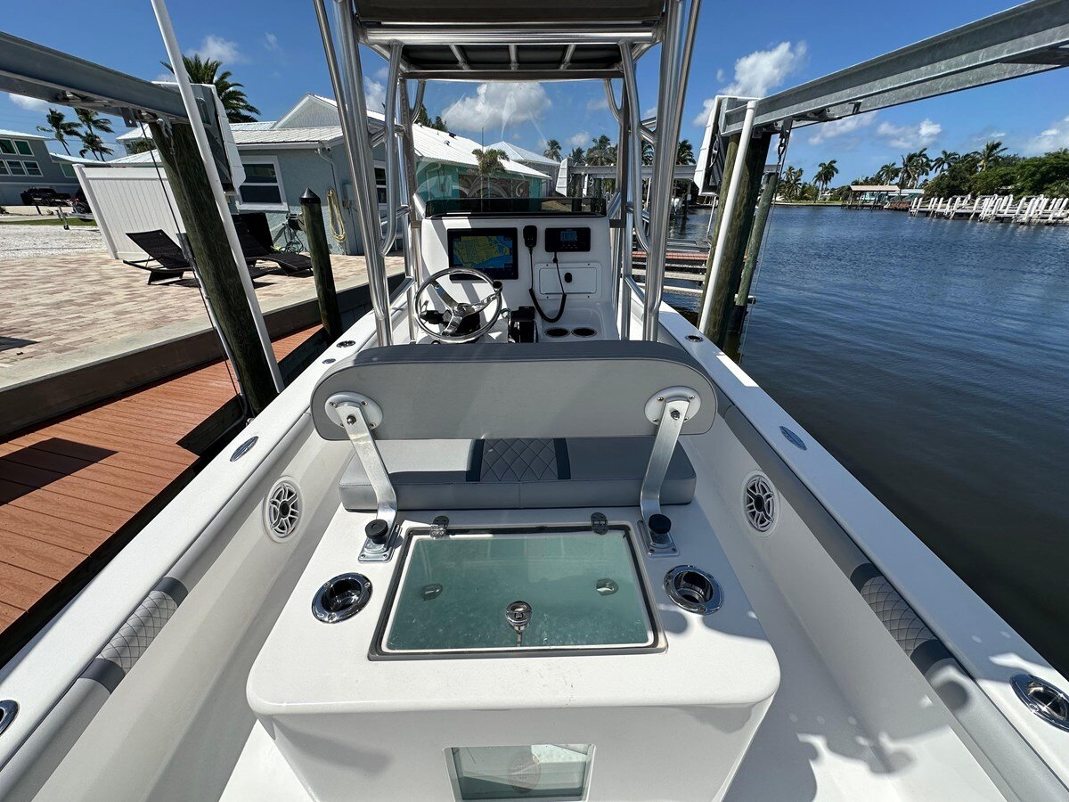 2024-lake-bay-24-680eb9