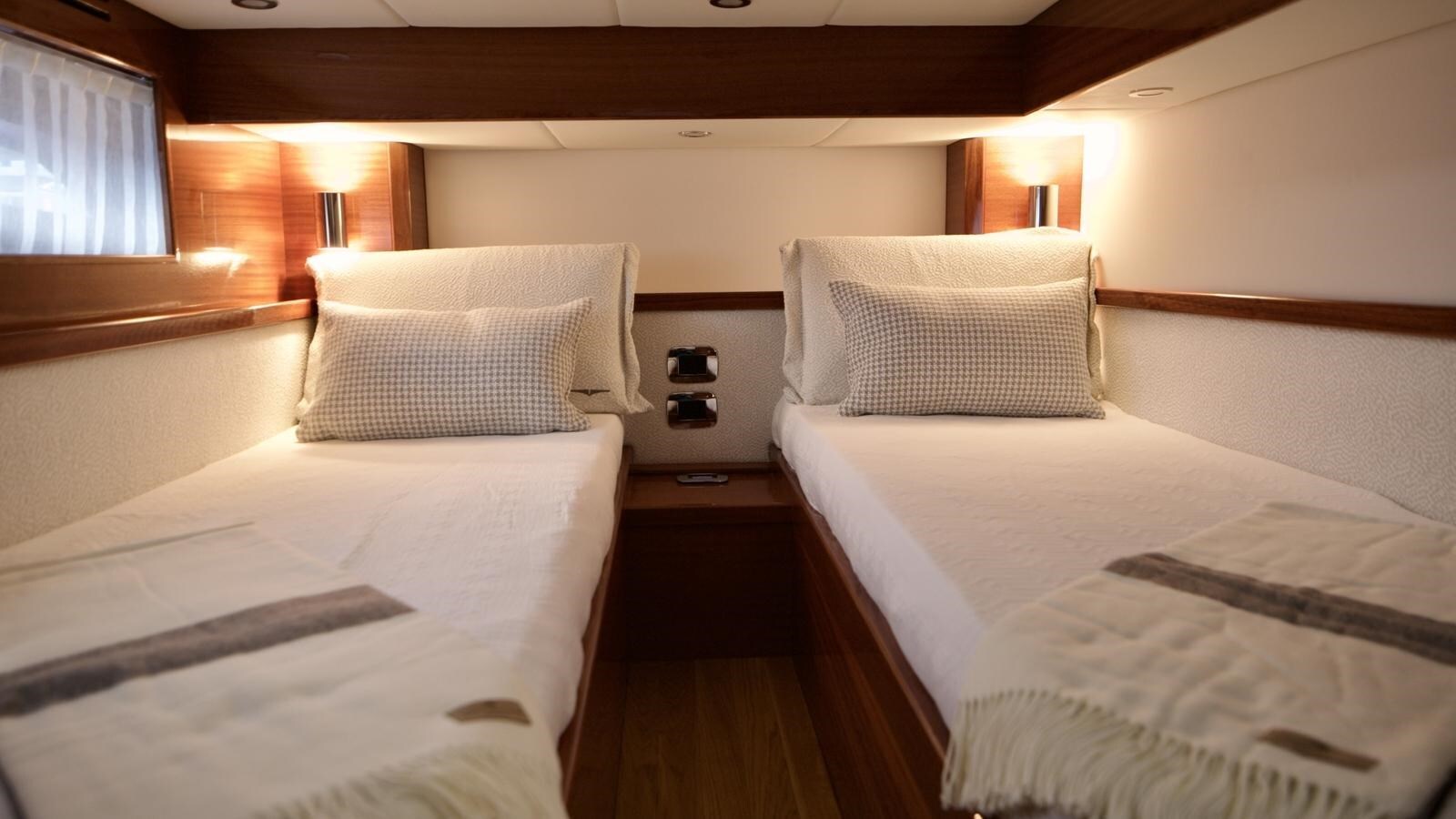 2024-lancia-aprea-52-99346a