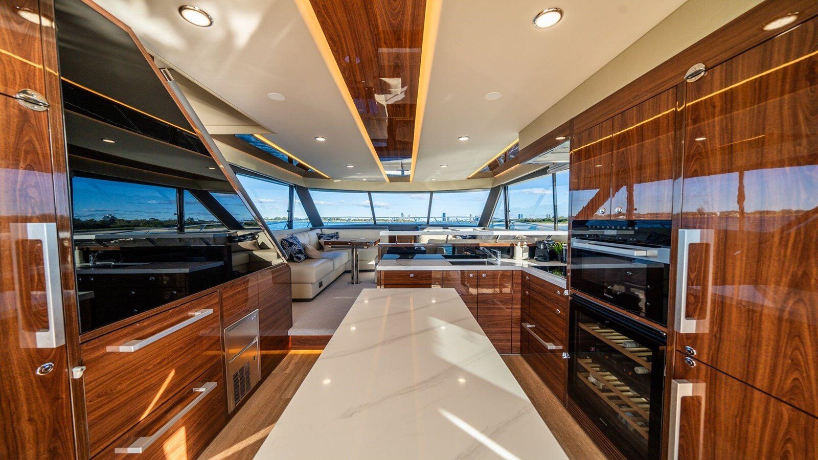 2024-maritimo-65-4-887bb1