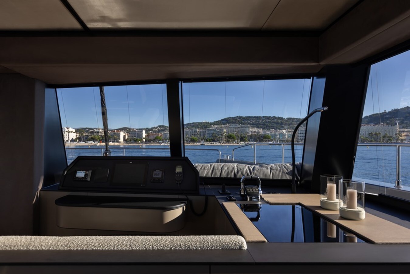 2024-moon-yachts-63-5-723175