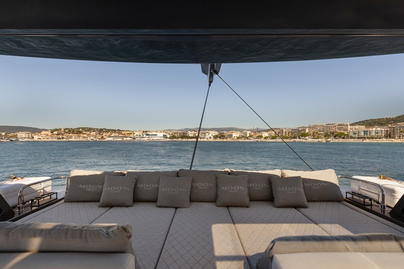 2024-moon-yachts-63-5-723175