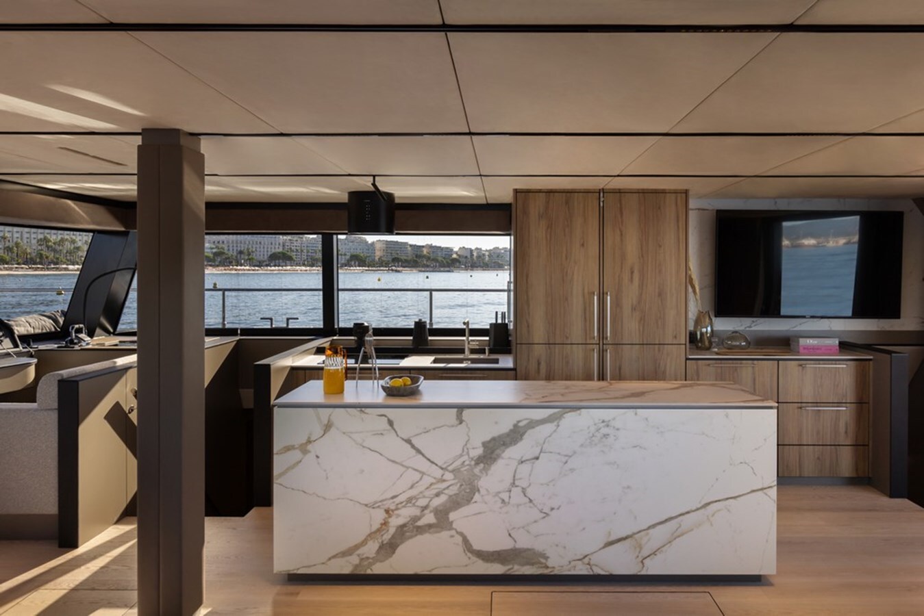 2024-moon-yachts-63-5-94f356