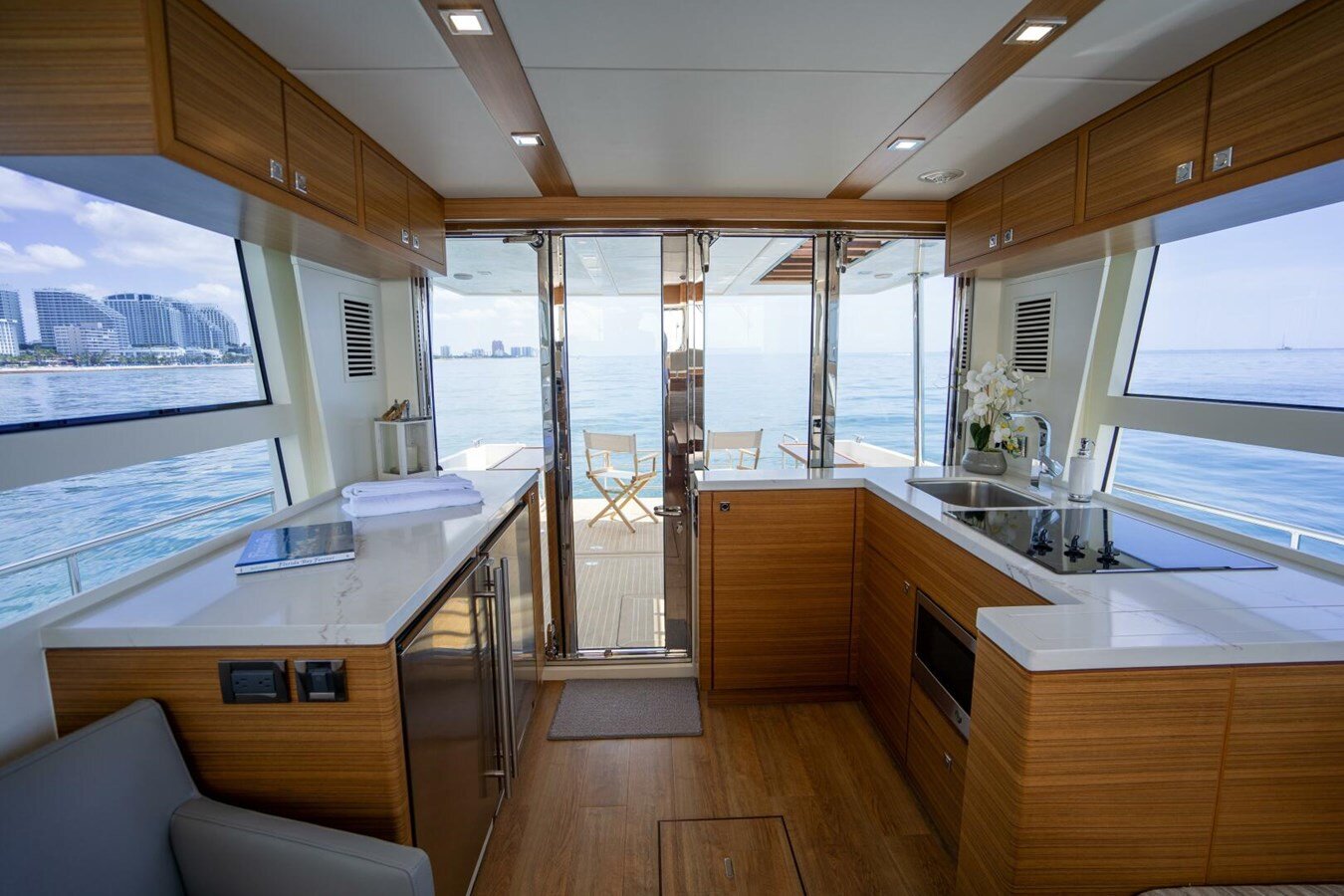 2024-outback-yachts-56-3-c41cd9