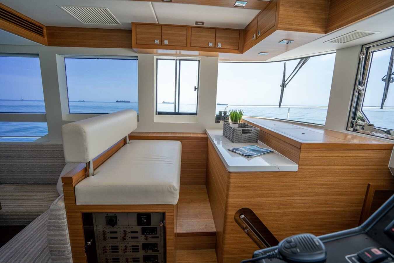 2024-outback-yachts-56-3-c41cd9