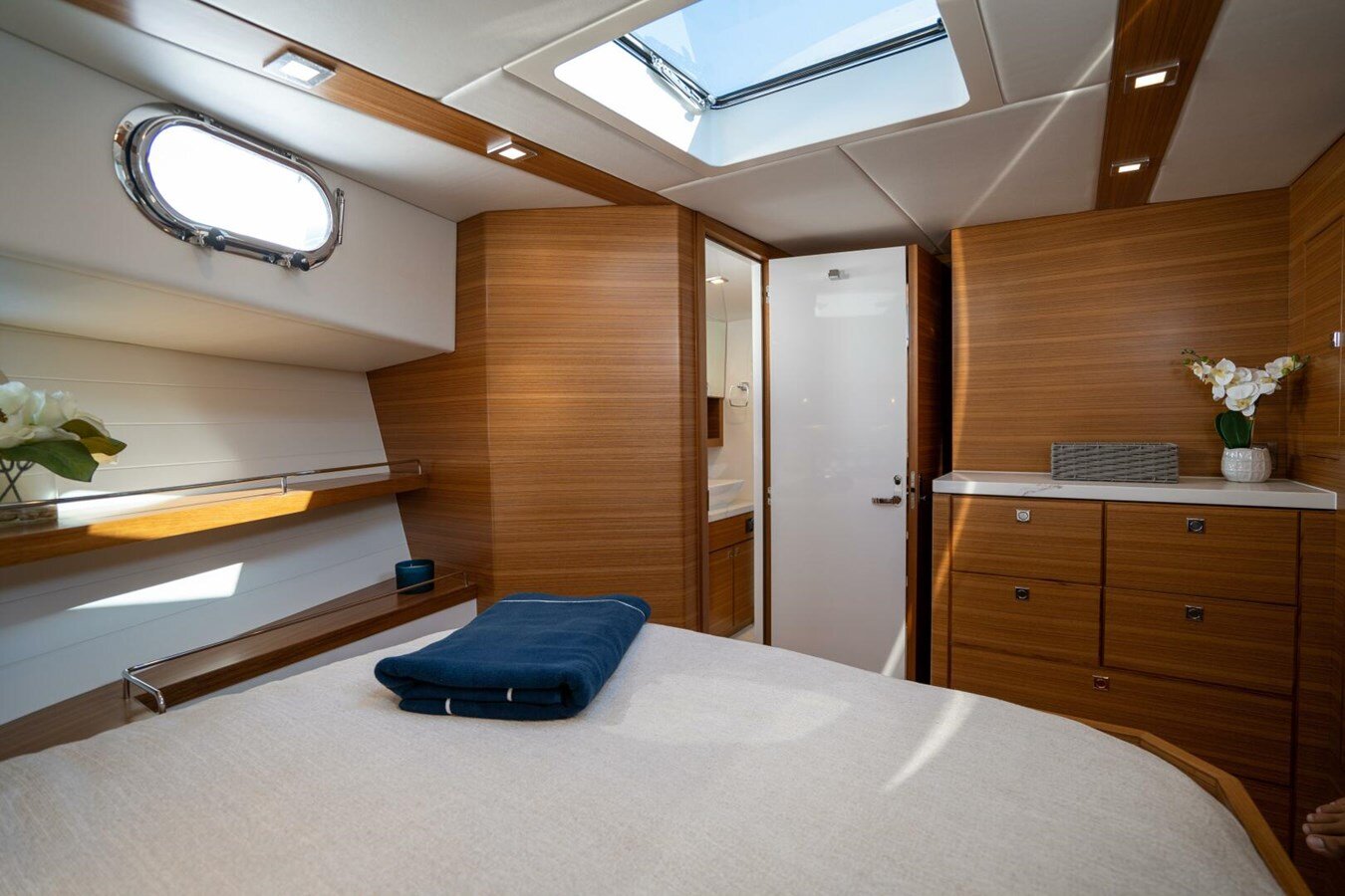 2024-outback-yachts-56-3-c41cd9