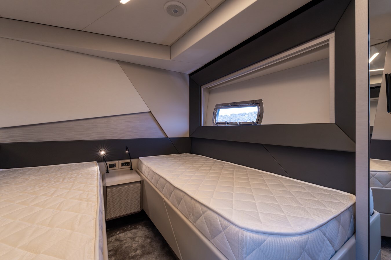 2024-pershing-69-3-13a96e