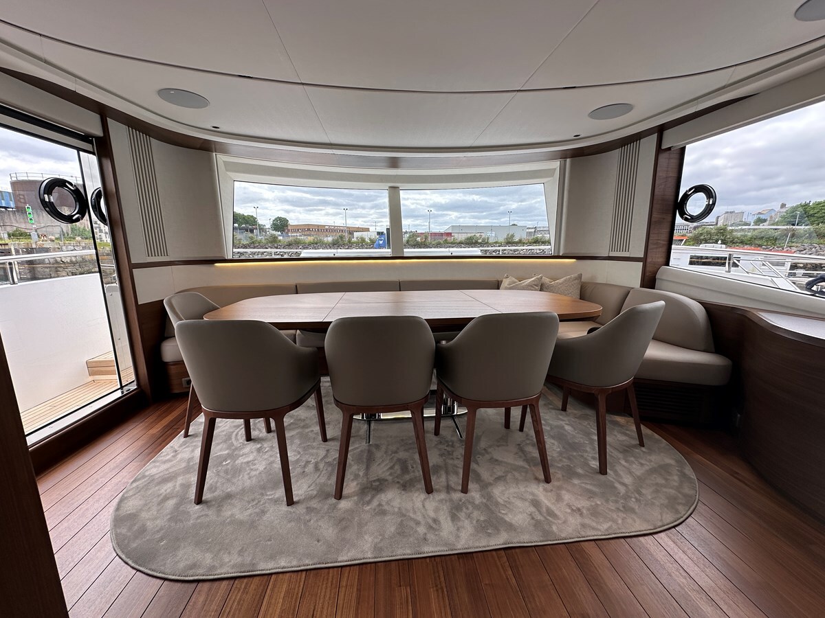 2024-princess-yachts-82-5-9ef528