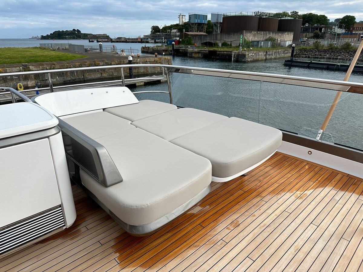 2024-princess-yachts-82-5-9ef528