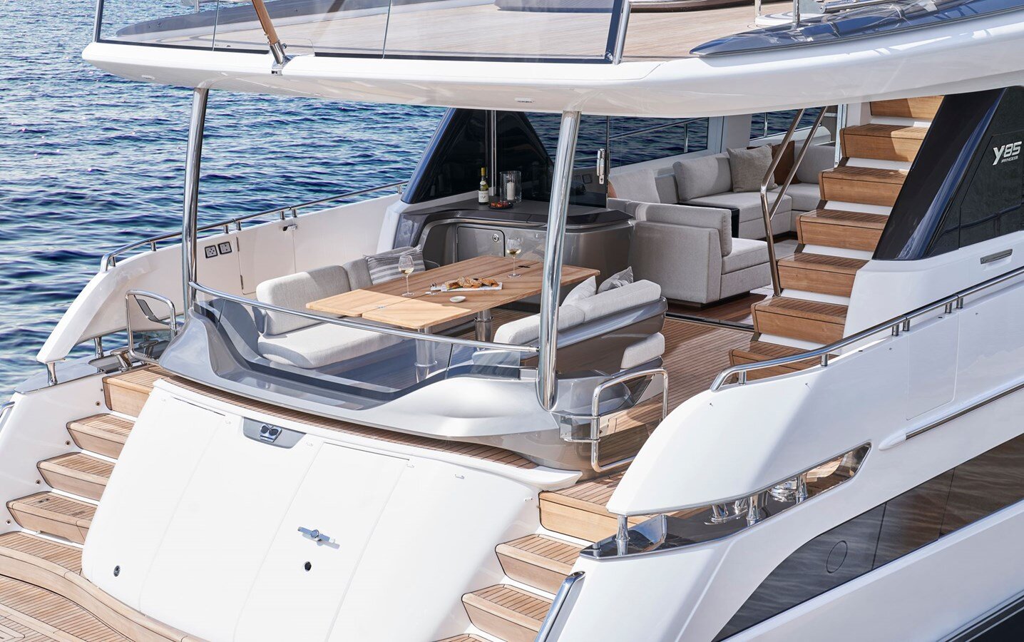 2024-princess-yachts-86-2-7f63b8