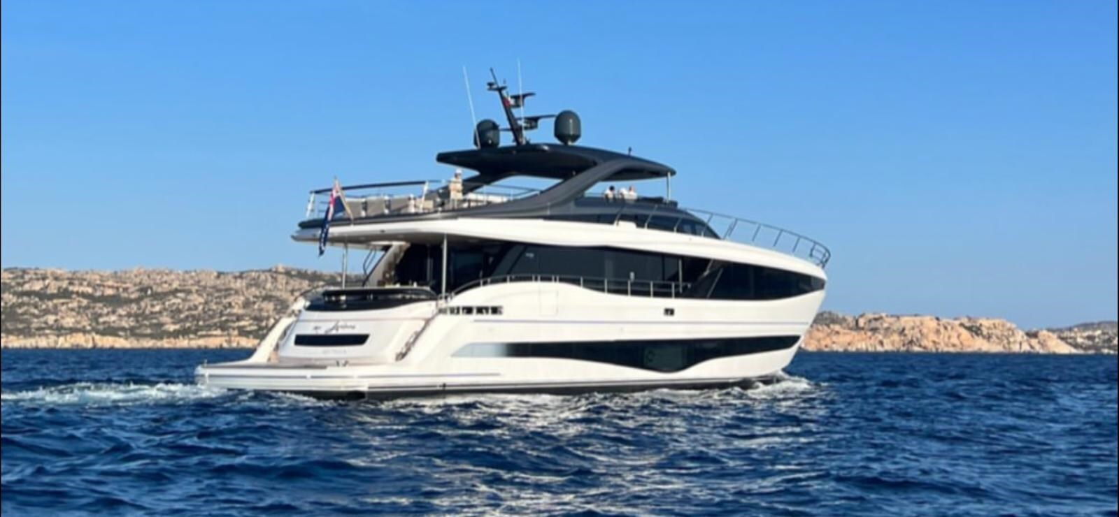 2024-princess-yachts-95-6-2af8e3