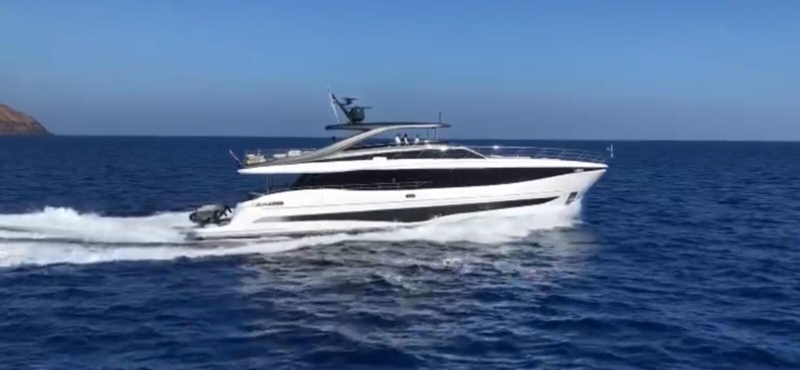 2024-princess-yachts-95-6-2af8e3