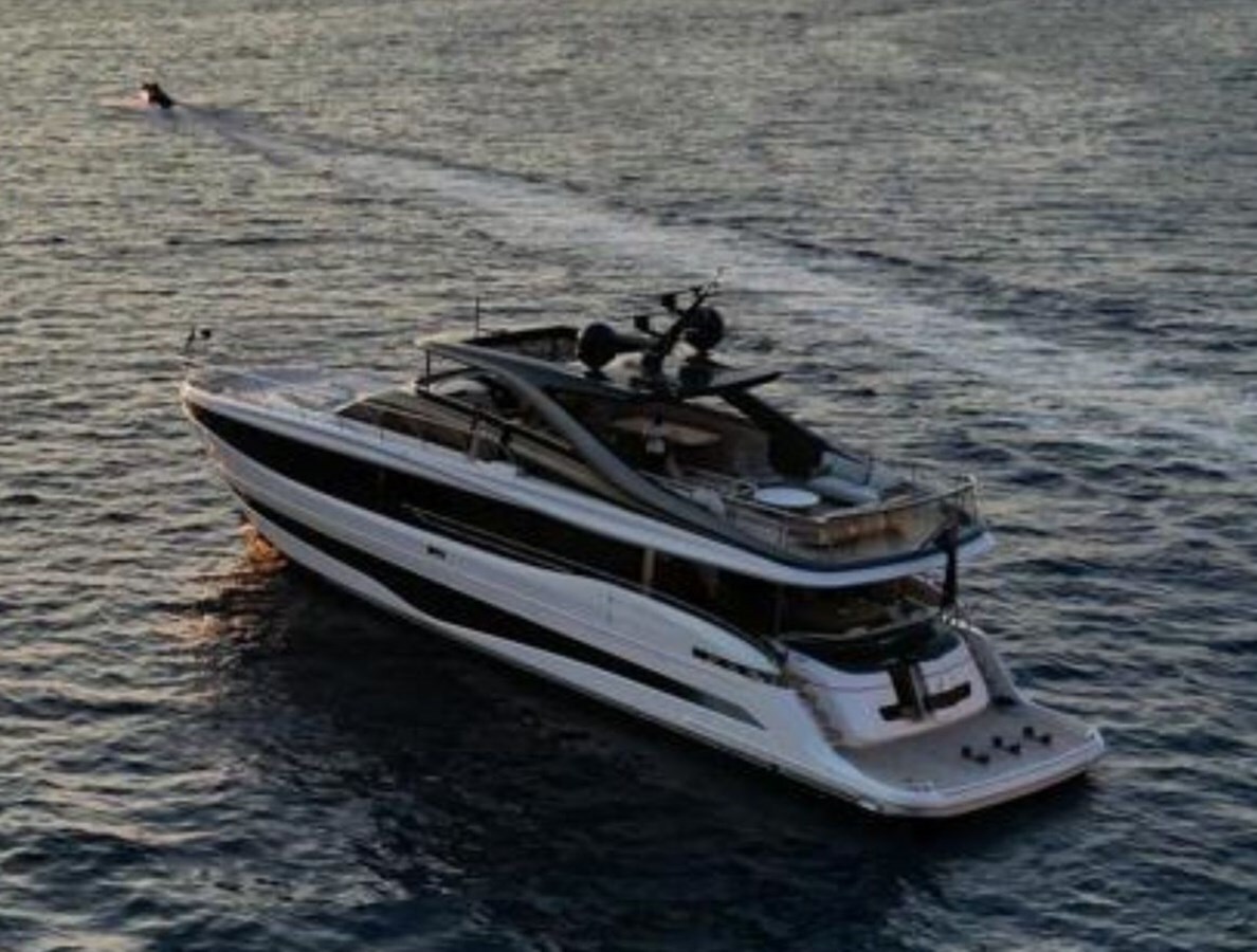 2024-princess-yachts-95-6-2af8e3