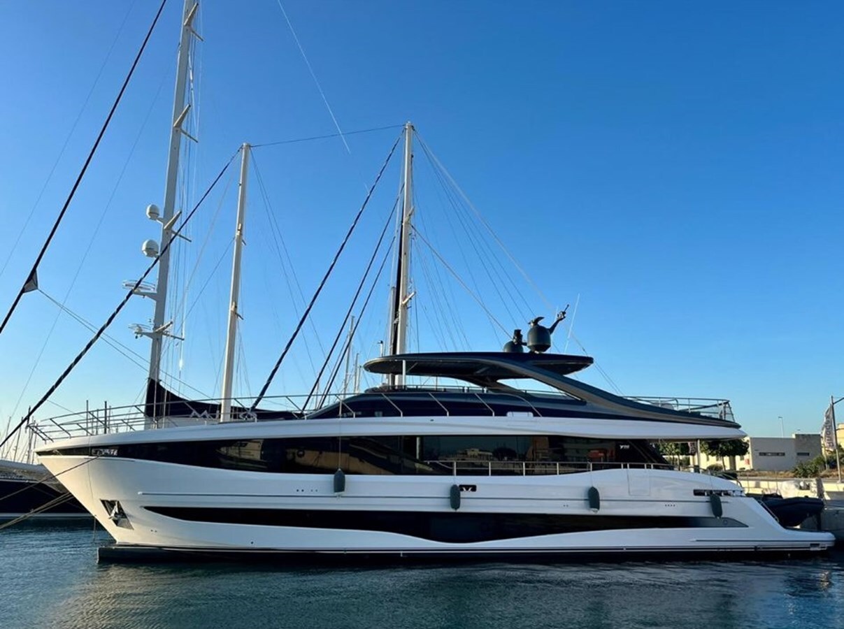 2024-princess-yachts-95-6-2af8e3