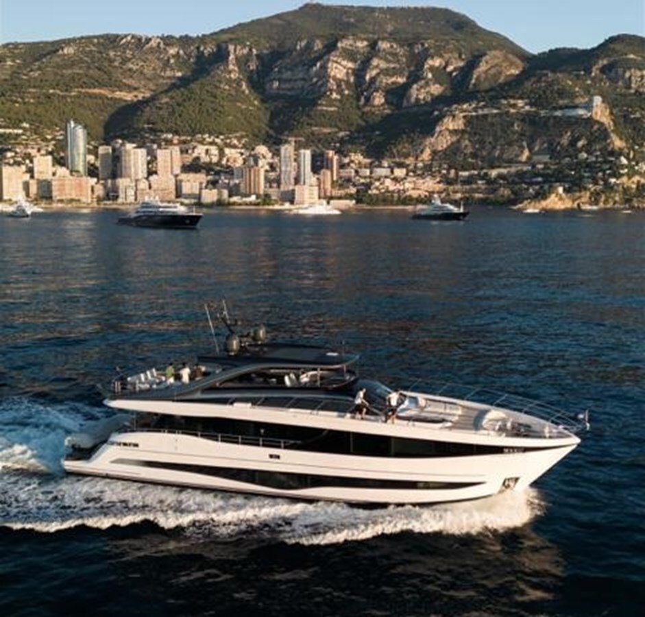 2024-princess-yachts-95-6-2af8e3