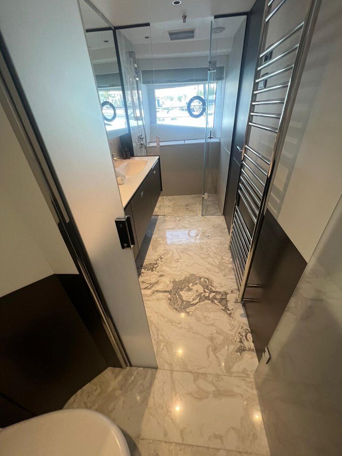 2024-princess-yachts-95-6-2af8e3