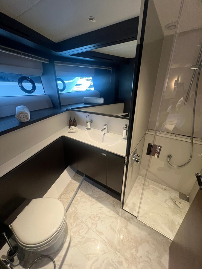 2024-princess-yachts-95-6-2af8e3