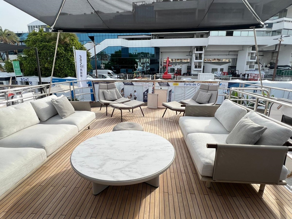 2024-princess-yachts-95-6-2af8e3