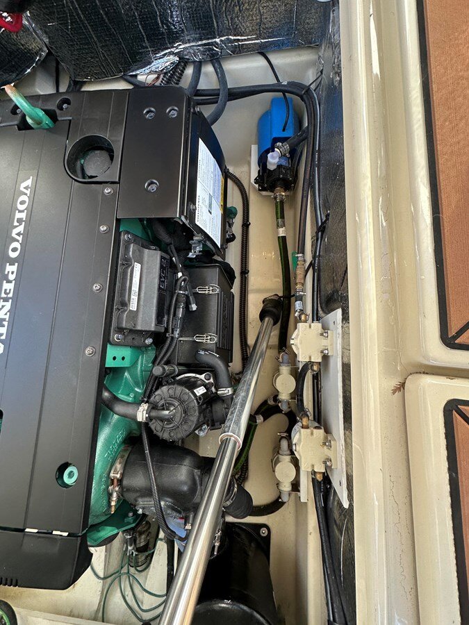 2024-ranger-tugs-34-10-72f705