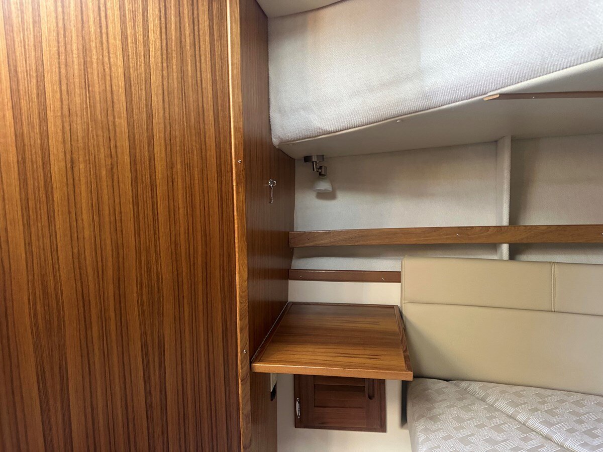 2024-ranger-tugs-34-10-72f705