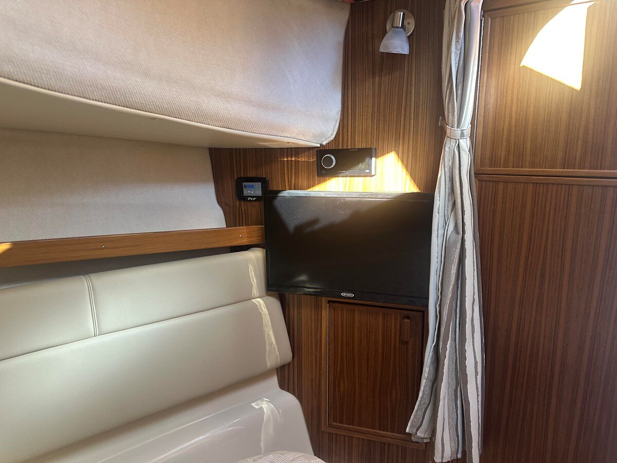 2024-ranger-tugs-34-10-72f705