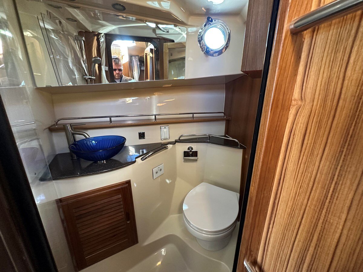 2024-ranger-tugs-34-10-72f705