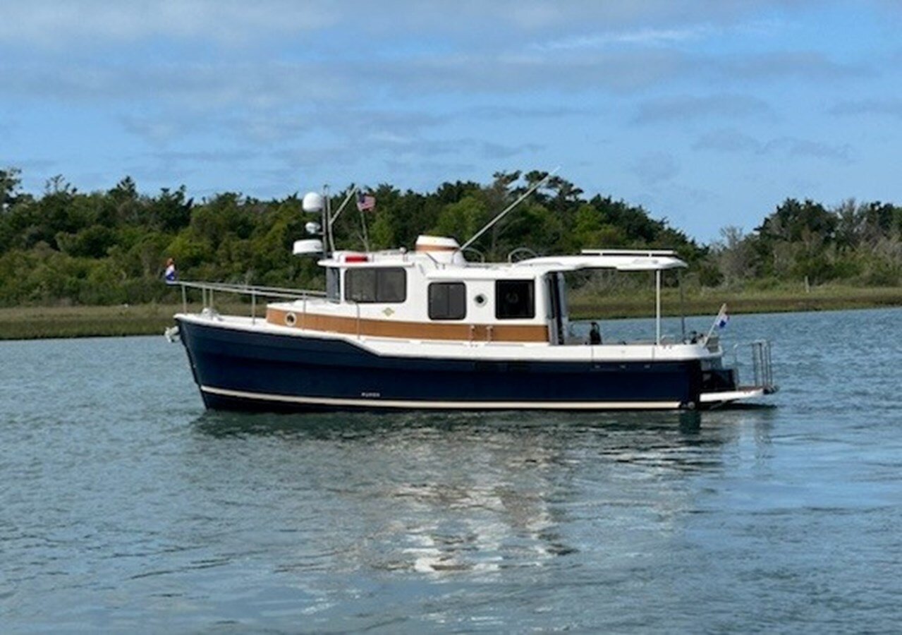 2024-ranger-tugs-34-10-72f705