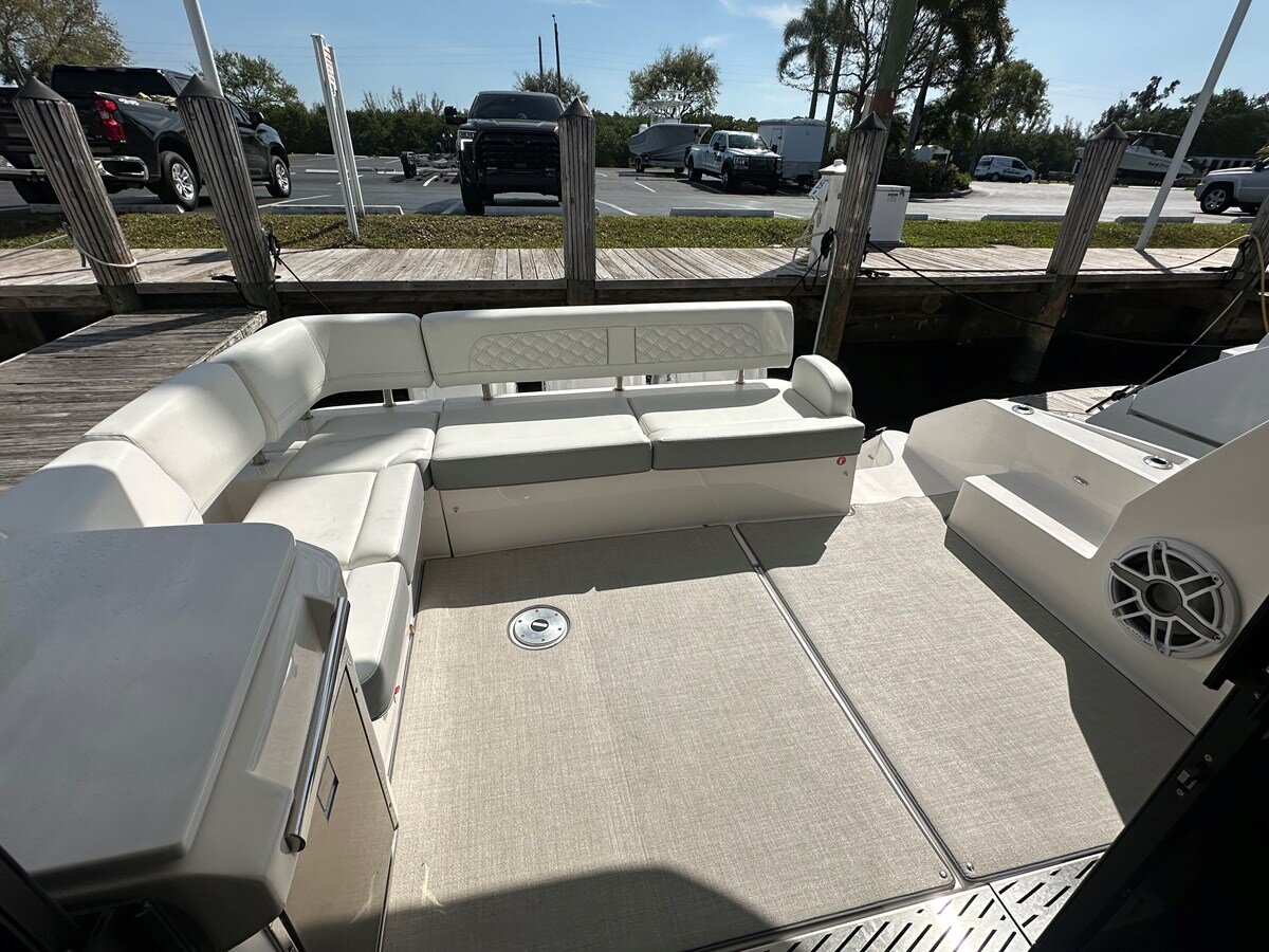 2024-regal-42-2-b2e9ee