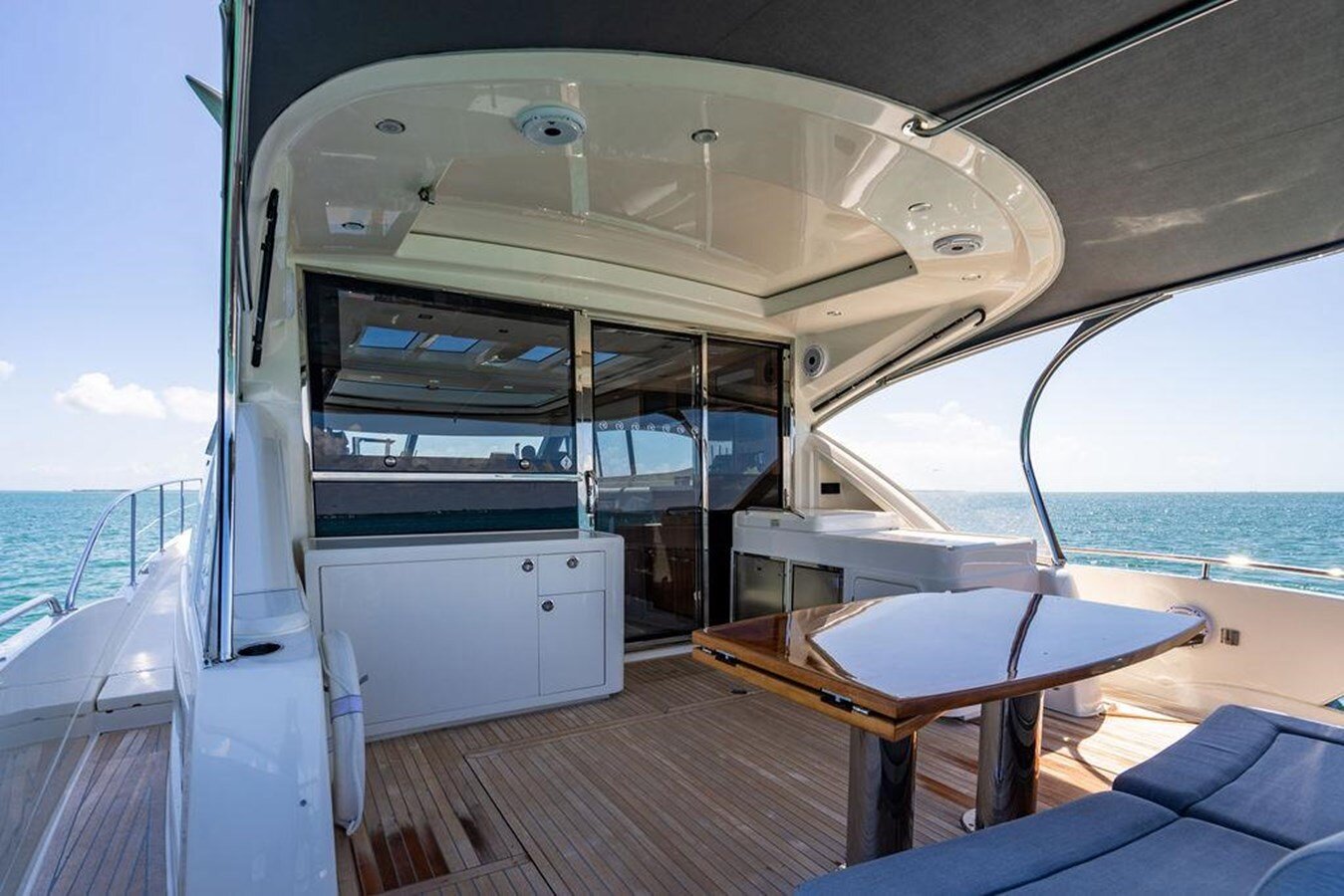 2024-riviera-australia-60-1-dac90f