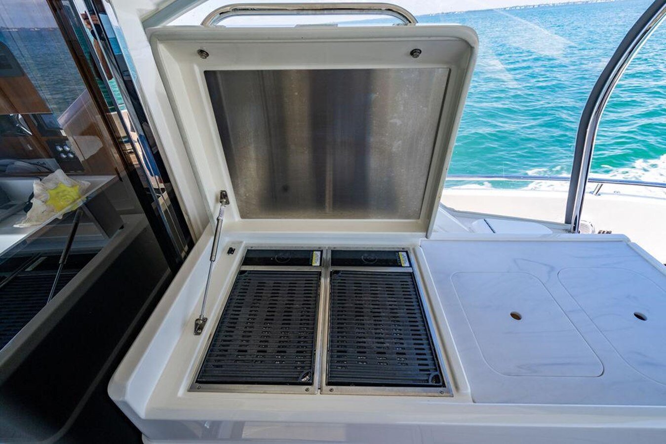 2024-riviera-australia-60-1-dac90f