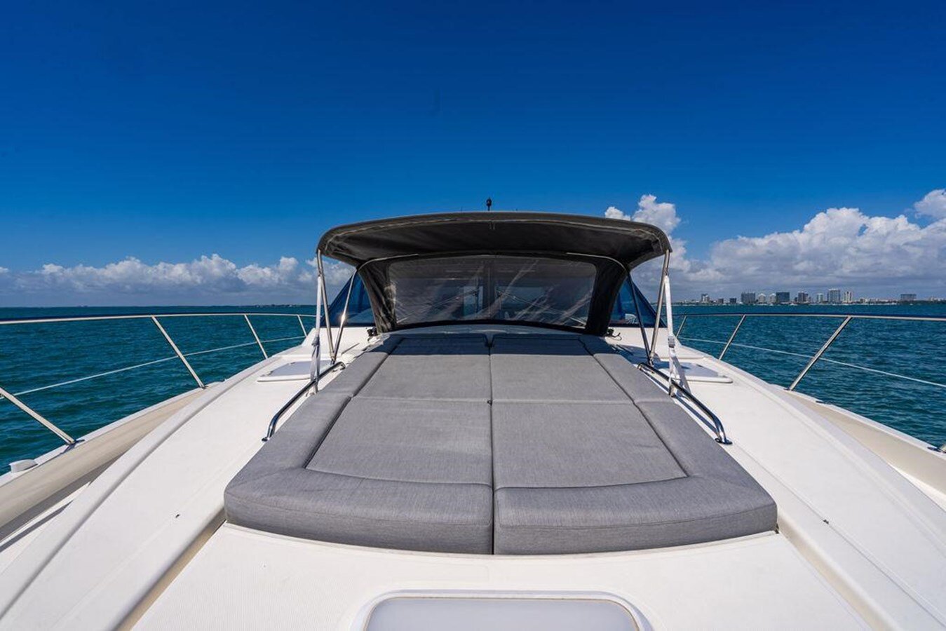 2024-riviera-australia-60-1-dac90f