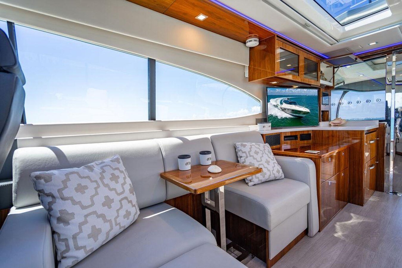 2024-riviera-australia-60-1-dac90f