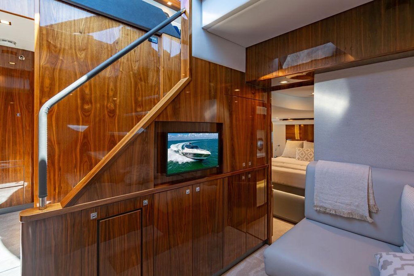 2024-riviera-australia-60-1-dac90f