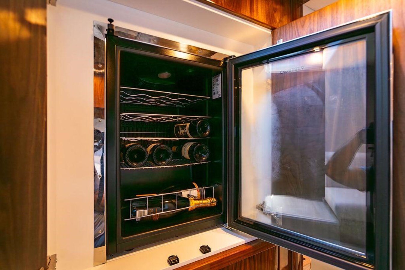 2024-riviera-australia-60-1-dac90f