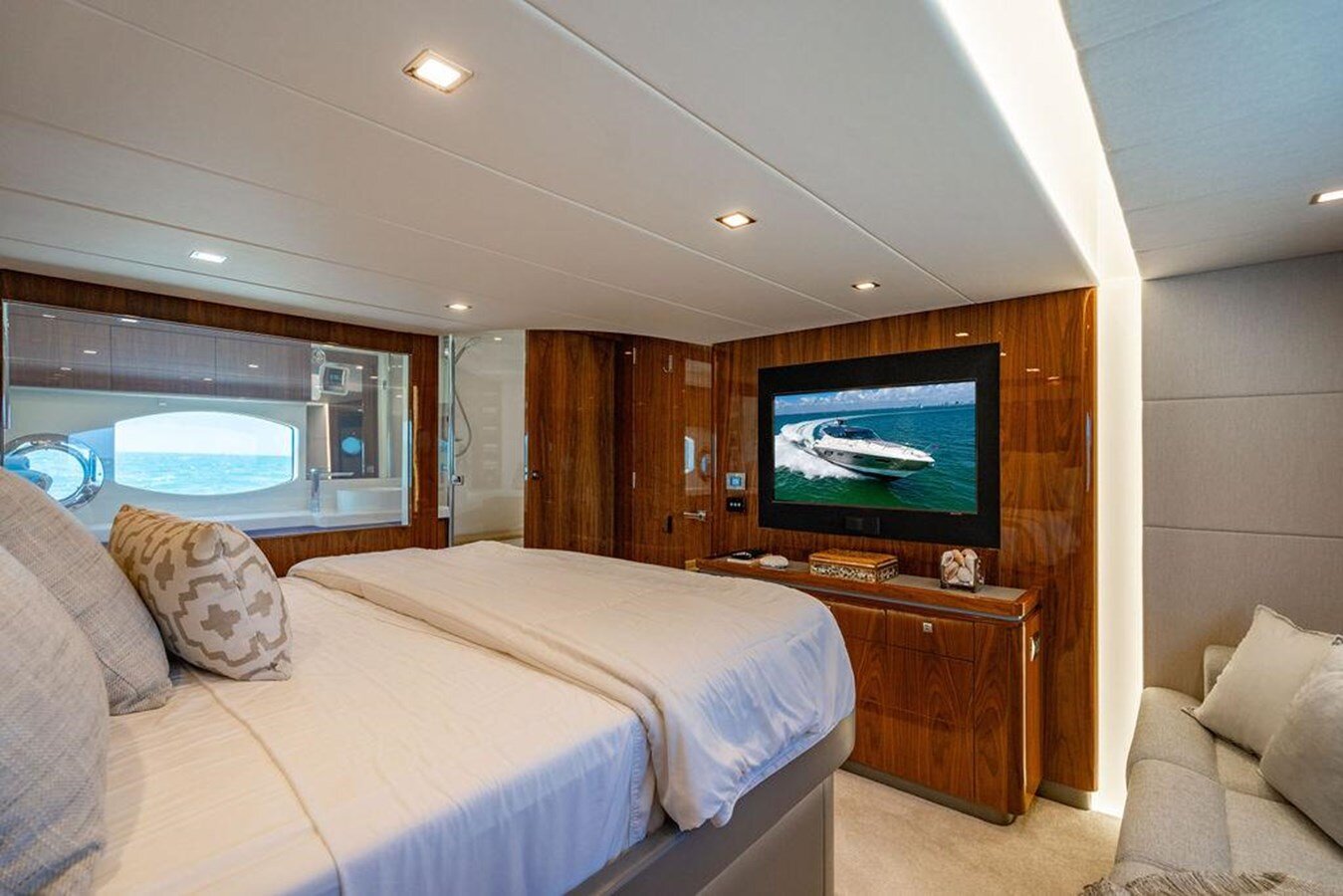 2024-riviera-australia-60-1-dac90f