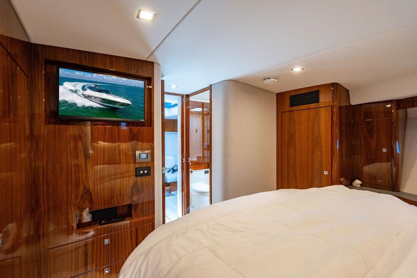 2024-riviera-australia-60-1-dac90f