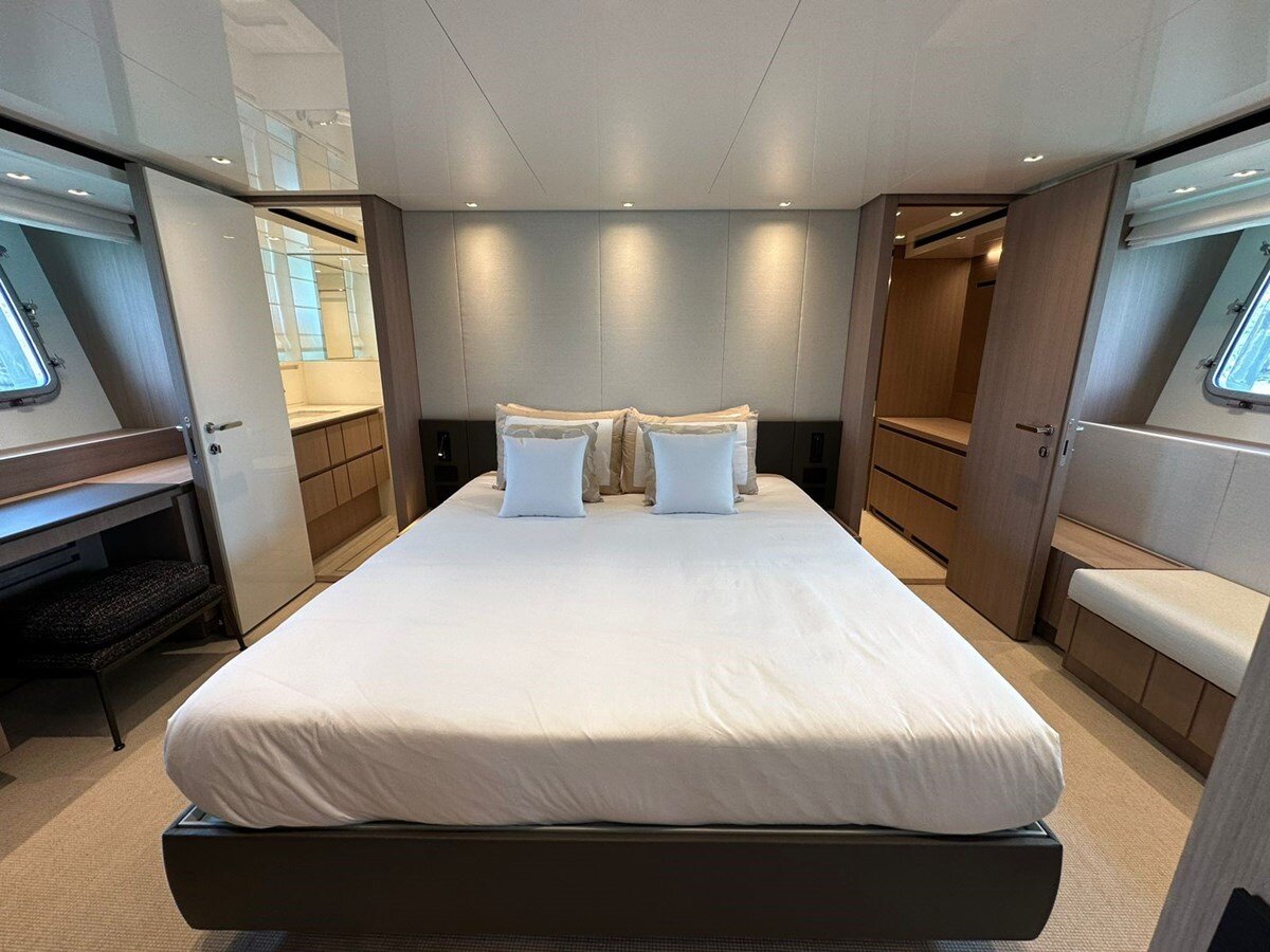 2024-sanlorenzo-77-11-64cf23