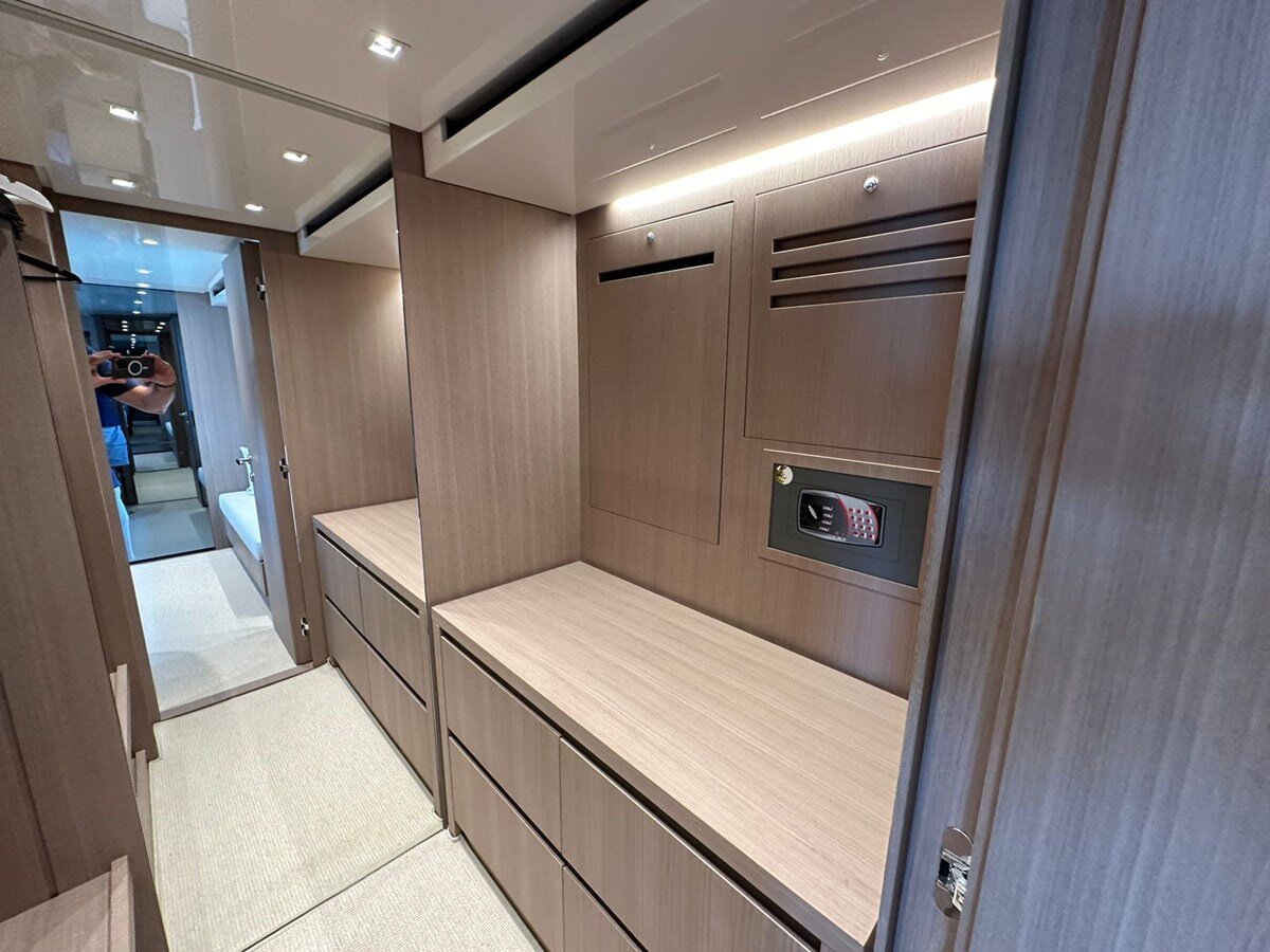 2024-sanlorenzo-77-11-64cf23