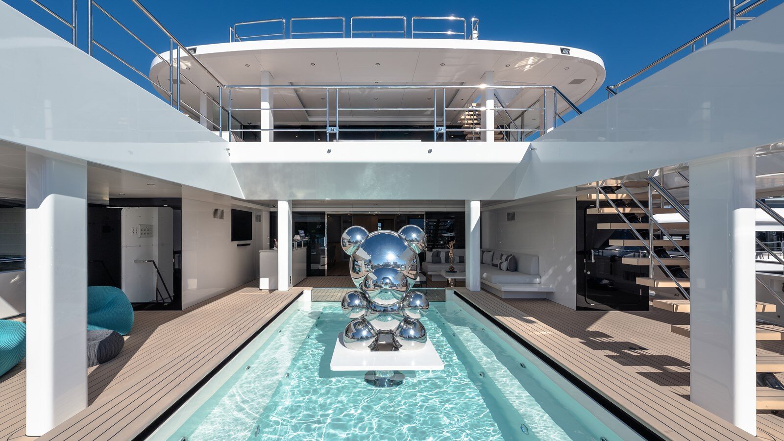 2024-silver-yachts-118-cc3044