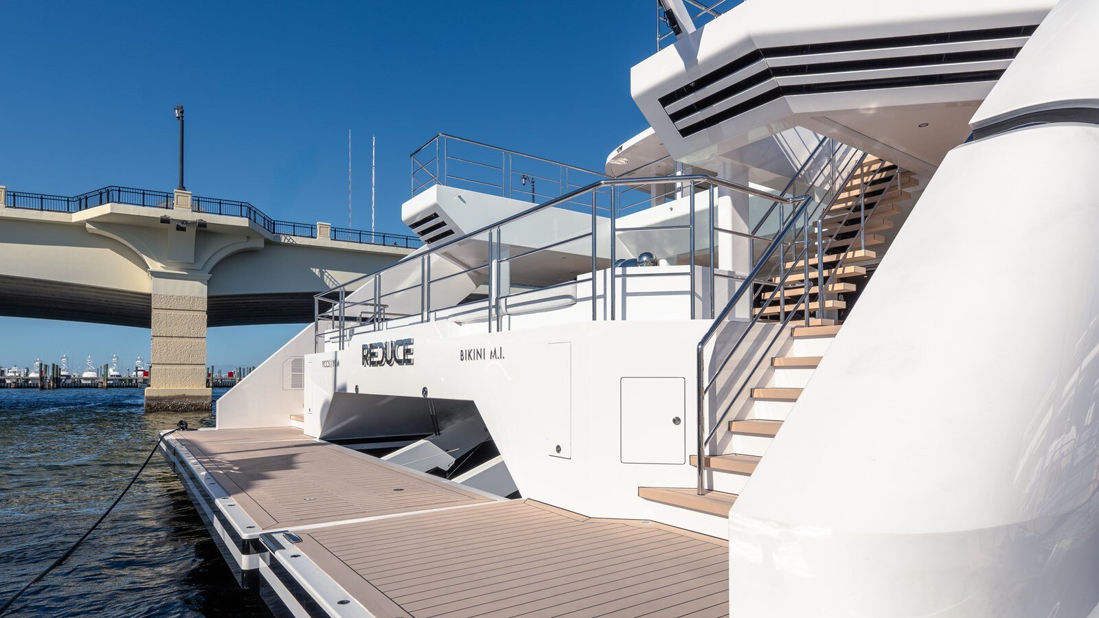 2024-silver-yachts-118-cc3044