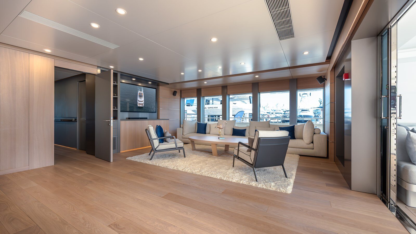 2024-silver-yachts-118-cc3044