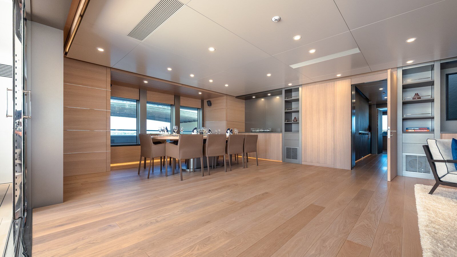 2024-silver-yachts-118-cc3044