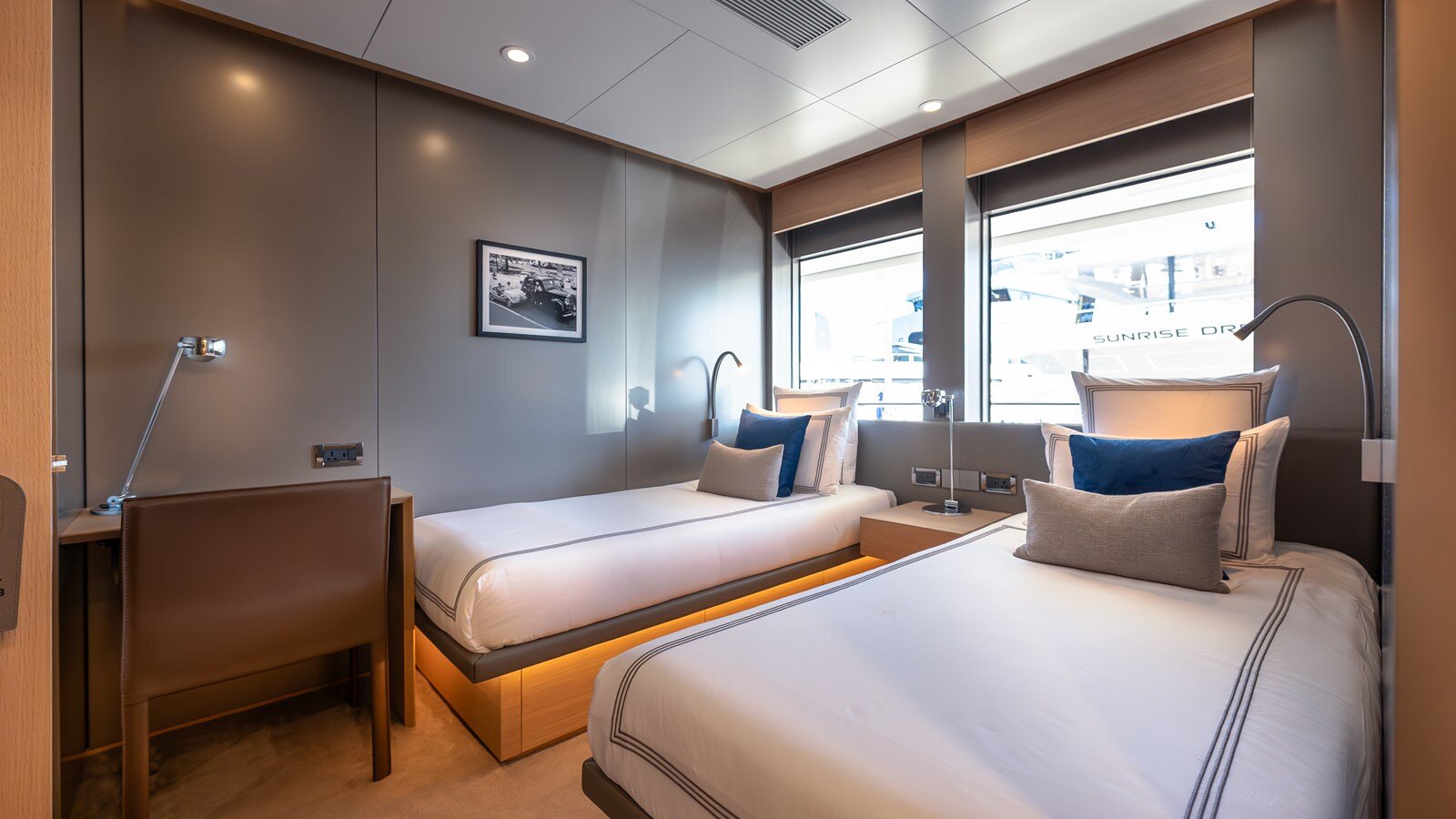 2024-silver-yachts-118-cc3044