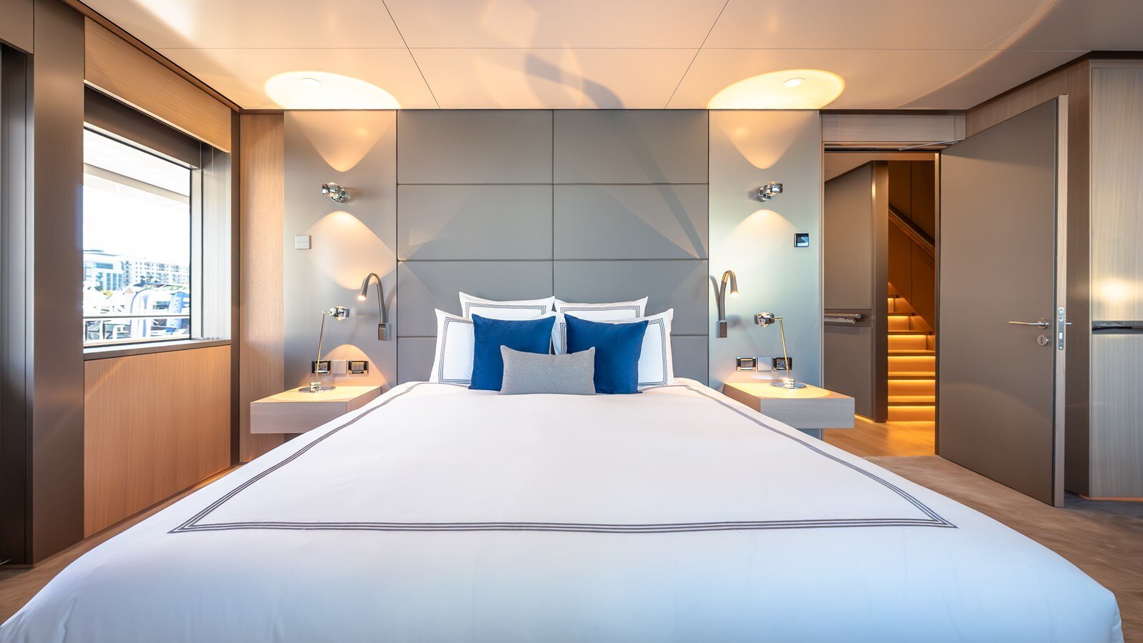 2024-silver-yachts-118-cc3044