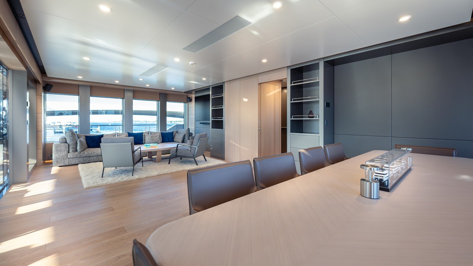 2024-silver-yachts-118-cc3044